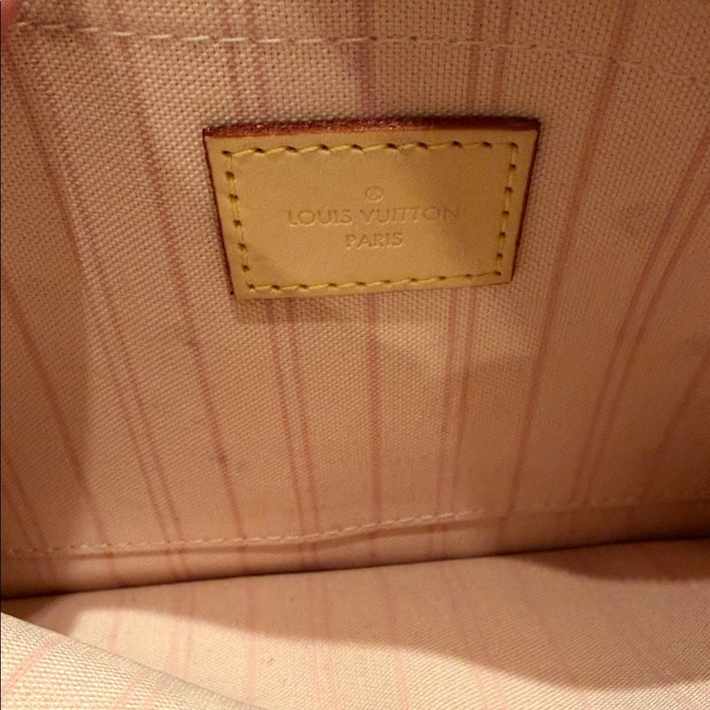 Louis Vuitton Damier Azur Neverfull Pouch - Picture 4 of 8